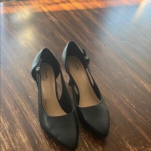 Clarks Black Pointed Mary Jane Heels